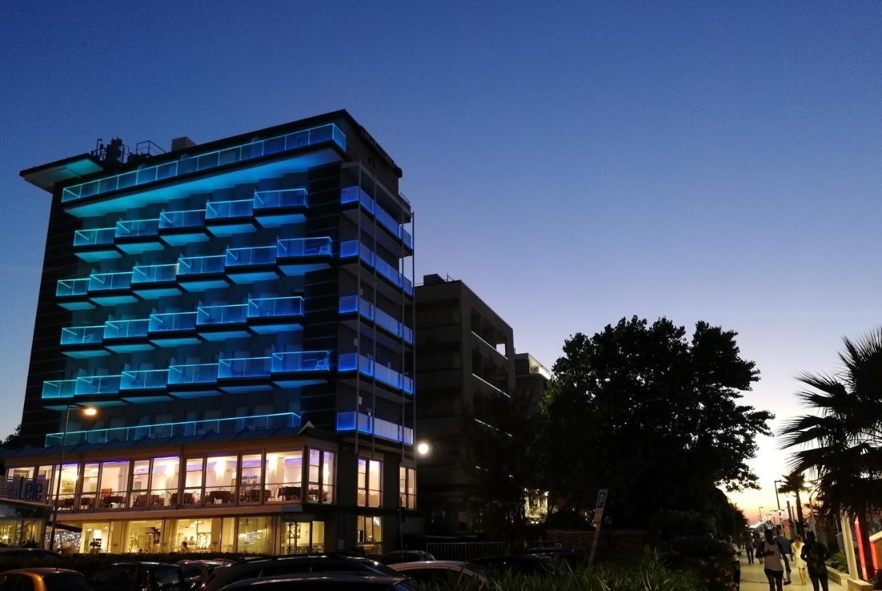 Hotel Diplomatic Riccione Luaran gambar
